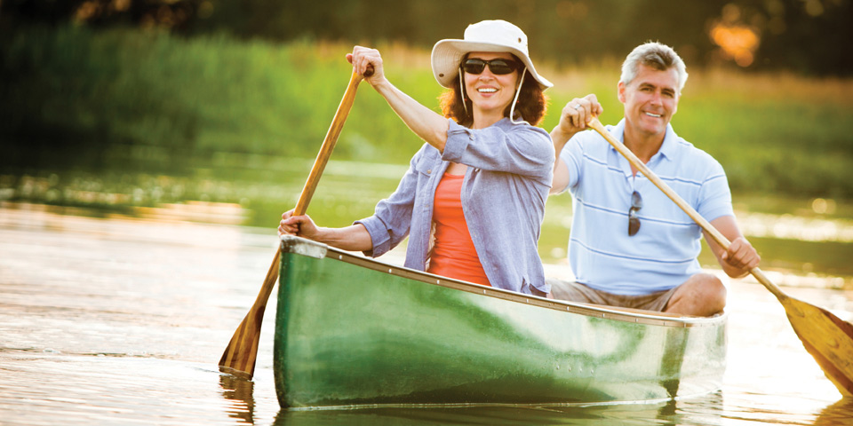 bnr-rheumatology-couple-canoe-960x480