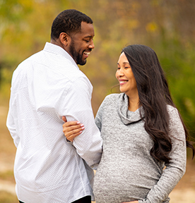 couple_pregnant_ss_2100941020_276x288px